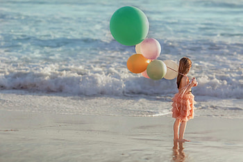 Little girl, childhood, blonde, fair, nice, beach, adorable, leg, sweet, Belle, white, Hair, girl, summer, Standing, comely, sightly, pretty, face, lovely, pure, child, graphy, cute, baby, , Nexus, beauty, kid, feet, sea, beautiful, people, little, pink, princess, dainty, bubbles HD wallpaper