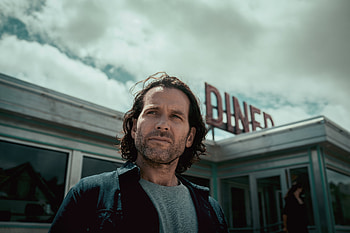 TV (From 2022): Lone Visitor at the Diner, TV Show, From (2022) HD wallpaper