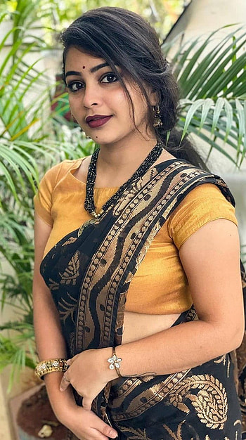 Parmita, telugu actress, saree lover HD phone wallpaper