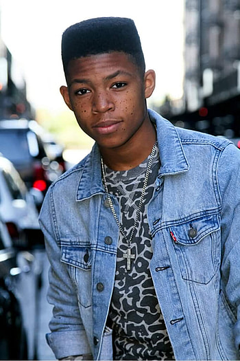 Elijah Richardson, Blockbuster movies, Box office success, Awe-inspiring acting HD phone wallpaper