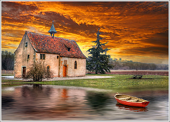 Private place, boat, glowing, glow, abstract, reflection, private, water, places, golden, isolated, house, landscape, r, lonely, tree, silence, lakes, glod, clouds, sky HD wallpaper