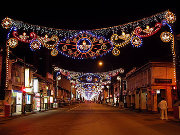 diwali night, buildings, black, lights, street, decorations HD wallpaper