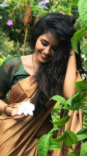 Anupama, Tollywood HD phone wallpaper