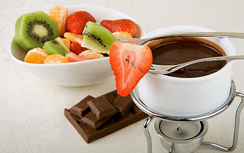 Fruits, Food, Strawberry, Chocolate, Kiwi, Fondue HD wallpaper