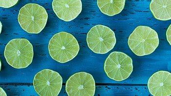 Lime cut, Top view, Citrus , U TV HD wallpaper