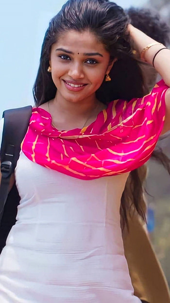 Krithi shetty HD phone wallpaper