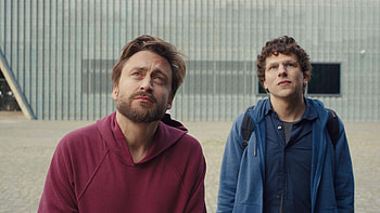 A Real Pain: Featuring Kieran Culkin and Jesse Eisenberg, movie, Jesse Eisenberg HD wallpaper