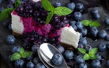 Cheesecake with blueberry jam, , Berrylicious goodness, Tempting confectionery HD wallpaper