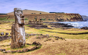 Easter Island, Rapa Nui stones, South Pacific treasure, Polynesian history HD wallpaper