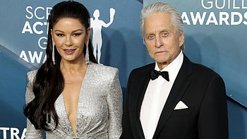 Michael Douglas, Catherine Zeta-Jones, Late Kirk Douglas, Personal interview HD wallpaper