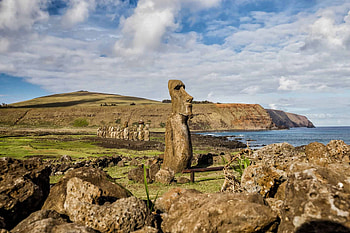 Rapa Nui National Park, Moai preservation, Cultural heritage, Historic statues HD wallpaper