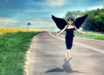 Little Angel, black wings, walking, cute, road, angel, girl, lovely HD wallpaper