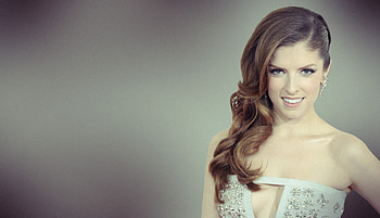 Anna Kendrick Smiling, anna-kendrick, celebrities, girls HD wallpaper