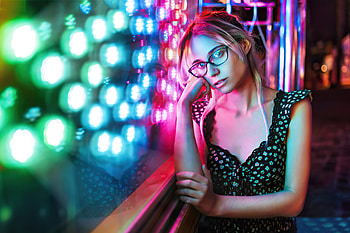 Girl Lights Outdoor , girls, glasses, model HD wallpaper