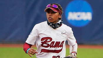 Savannah Woodard, Softball HD wallpaper