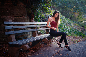 Girl Sitting On Bench Outdoors, girls, model, outdoors, bench, graphy HD wallpaper
