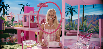 Barbie 2023 Movie - Pink Dreamhouse, Margot Robbie, movie, Barbie (2023) HD wallpaper