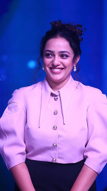 Nithya Menon, multilingual actress HD phone wallpaper