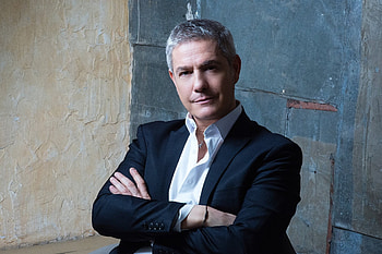Alessandro Safna, Operatic pop, Cinematic soundtracks, Multilingual songs HD wallpaper