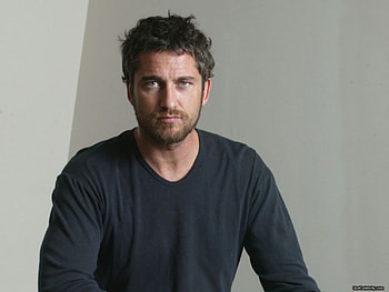 Gerard Butler, great blue eyes, dark hair, actor, sexy look, nice sweters, male, handsome HD wallpaper