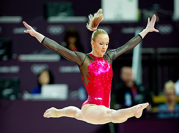 Sandra Izbasa, Acrobatic Gymnastics HD wallpaper