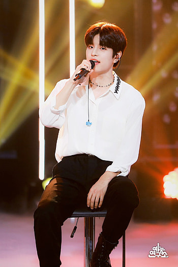 slay those vocals min, kpop, seungmin, kim seungmin, stray kids, straykids HD phone wallpaper