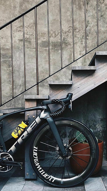 Trek road bike, bicycles--equipment and supplies, crankset HD phone wallpaper