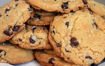Cookie, Chocolatey goodness, Decadent indulgence, Crave-worthy delight HD wallpaper