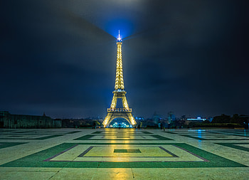 Eiffel Tower in Paris at Night - Stunning Ultra, France, Paris, Eiffel Tower, graphy HD wallpaper