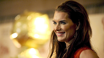 Brooke Shields movies, top form, bikini figure, 52 years HD wallpaper