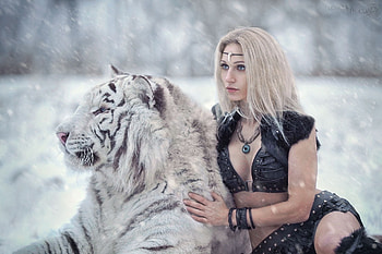 Beauties, tiger, winter, white, model, tigru, girl, woman HD wallpaper