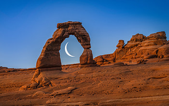 Moon and Stone Arch, stone, desert, Moon, arch HD wallpaper