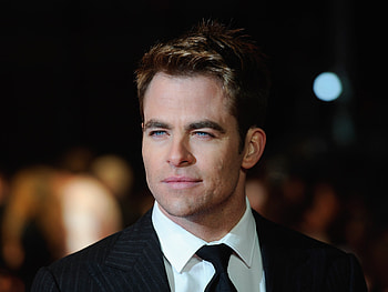 Chris Pine HD wallpaper