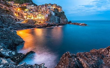 Manarola, Riomaggiore, evening, sunset, Ligurian Sea, coast, beautiful bay, Manarola bay, Italy HD wallpaper