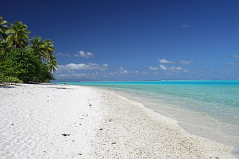 Perfect white sand beach and blue lagoon on paradise tropical island Bora Bora Tahiti Polynesia, island, blue, sand, tropical, perfect, tahiti, serenity, beauty, beach, zen, islands, ocean, society, sea, white, alone, exotic, paradise, beautiful, south, lagoon, retreat, french, polynesian, atoll, resort, bora bora, polynesia HD wallpaper