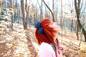 beautiful autumn, autumn, girl, forest, red HD wallpaper