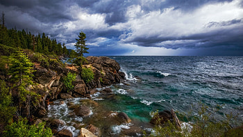Stormy day at Lake Tahoe, California, rocks, coast, waves, clouds, trees, sky, usa HD wallpaper