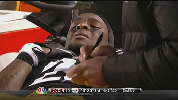Le'Veon Bell goes to locker room with knee injury, doubtful to return - SBNation.com HD wallpaper