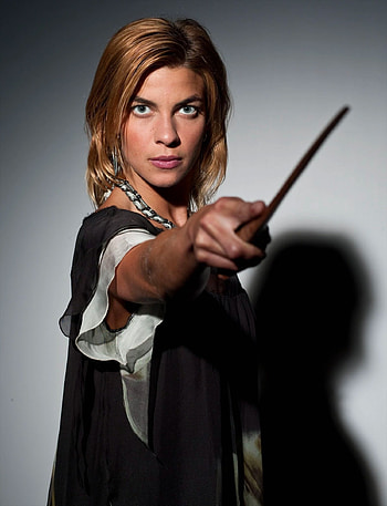 Nymphadora Tonks, Pink hair, Harry Potter fan zone, Colorful personality HD phone wallpaper