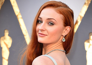 Sophie Turner HD wallpaper