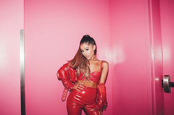 Ariana Grande At Mtv Awards, ariana-grande, celebrities, music, girls, singer HD wallpaper