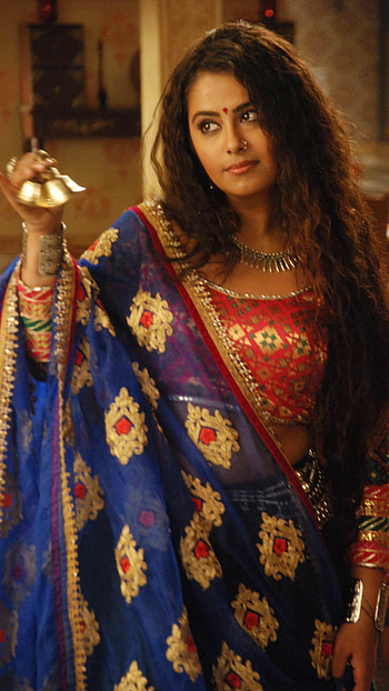 Avika gor, telugu actress, model, traditional HD phone wallpaper