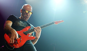 Joe Satriani, Instrumental rock, Hard heavy metal, Guitar concert HD wallpaper