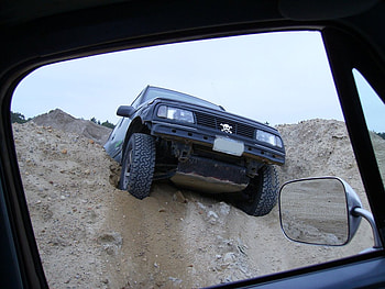 1 Second !!!, geo tracker, 4wheeling, pits, bronco HD wallpaper