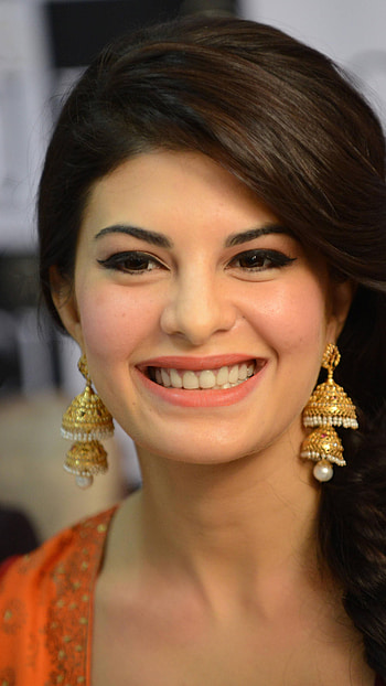 Jacqueline Fernandes, bollywood actress, cute, gorgeous HD phone wallpaper