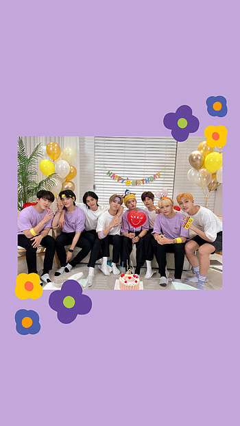 Straykids Purple, magenta, balloon, changbin, hyunjin, han, seungmin, Felix, I.n, bang chan, lee know, stay HD phone wallpaper