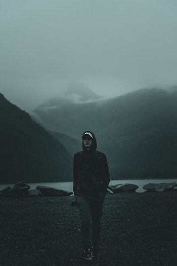 Mountains, Beach, Miscellanea, Miscellaneous, Fog, Human, Person, Gloomy HD phone wallpaper