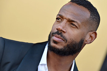Marlon Wayans, Last embrace, Michael K Williams HD wallpaper