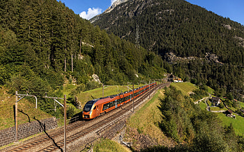 Red Train in Switzerland, train, switzerland, travel, red HD wallpaper
