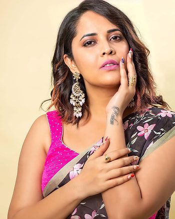 Anusuya Bharadwaj, lip HD phone wallpaper